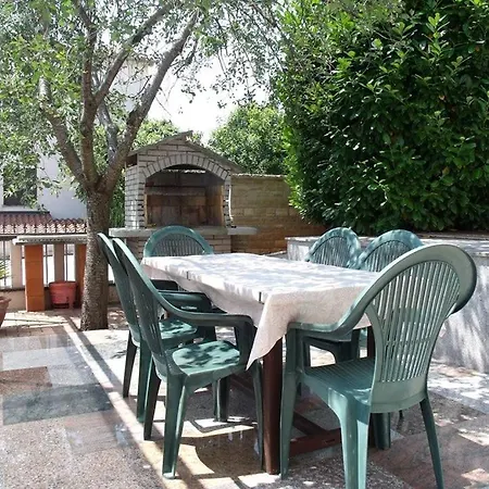 In Novigrad With Balcony, Air Conditioning, Wifi, Washing Machine *