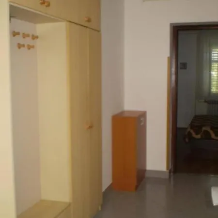 In Novigrad With Balcony, Air Conditioning, Wifi, Washing Machine Apartment