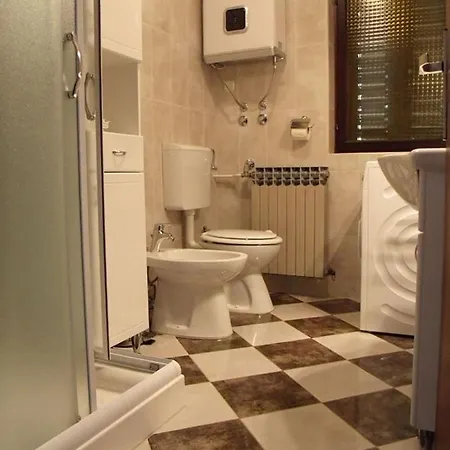 In Novigrad With Balcony, Air Conditioning, Wifi, Washing Machine Novigrad Istria